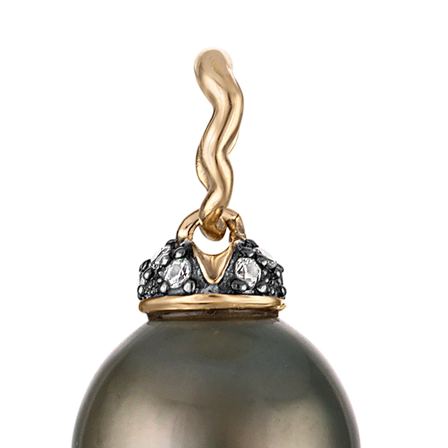 Tahitian pearl pendant with gold bail and diamonds