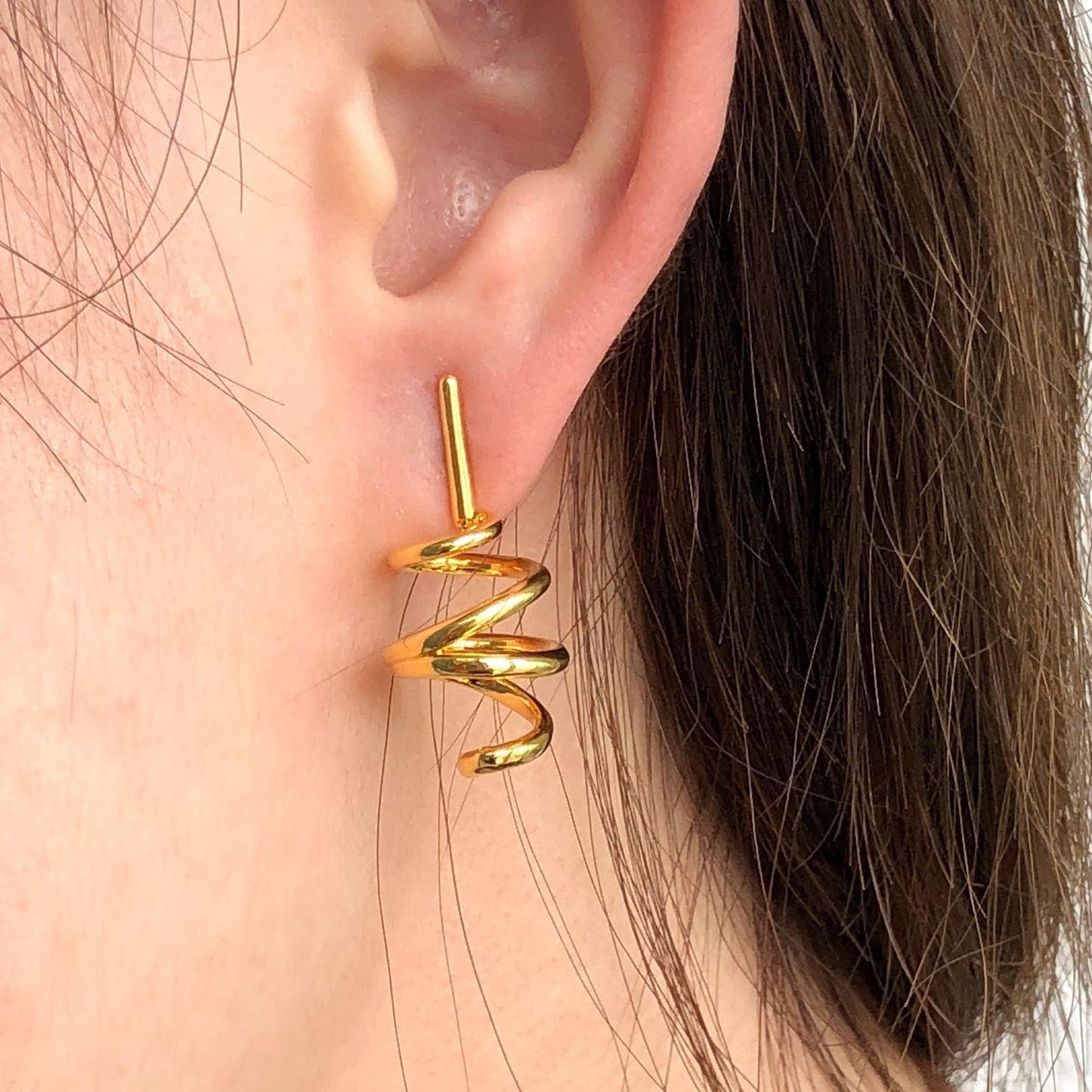Coil earrings, pearl, gold, silver