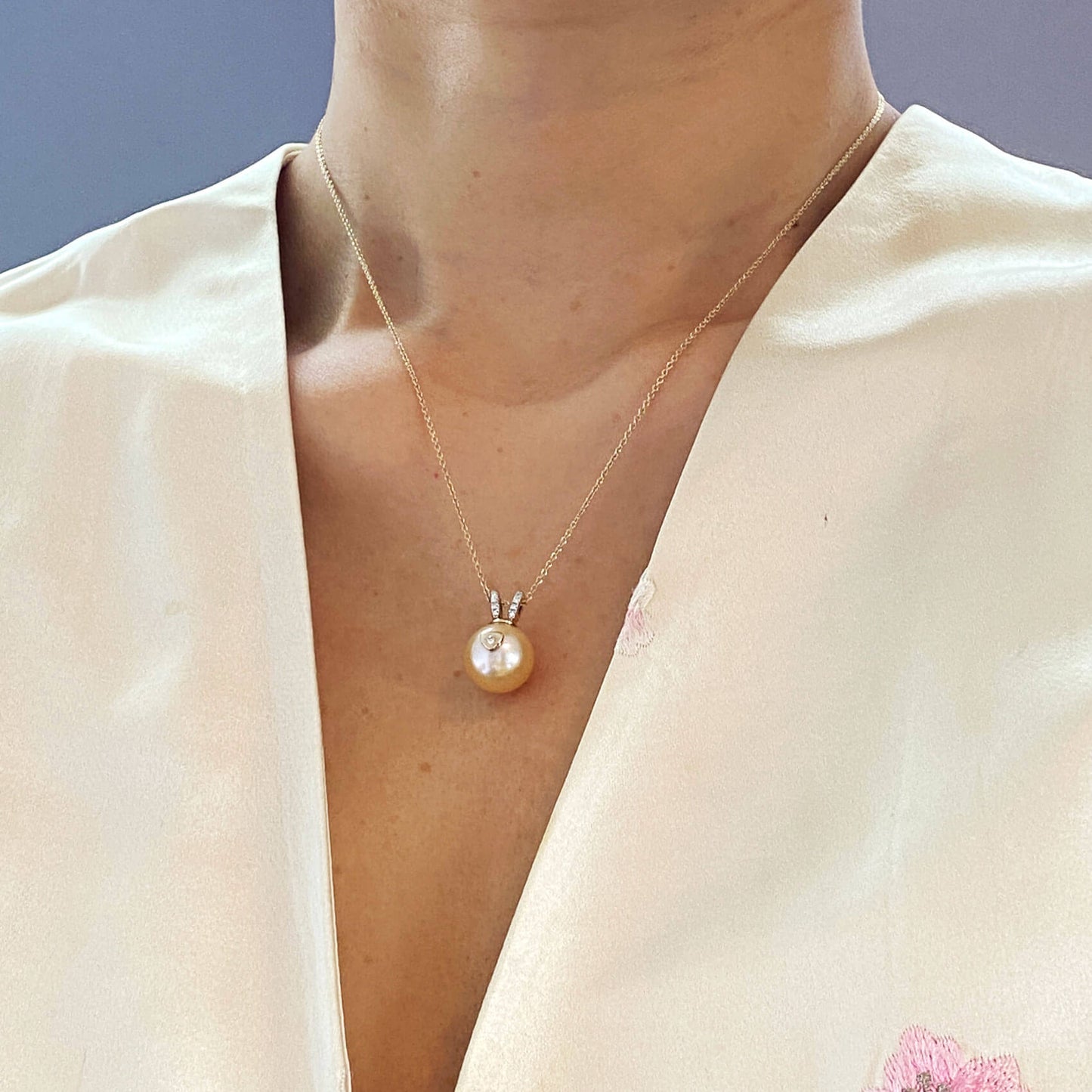 Queen Diamond Rabbit Necklace